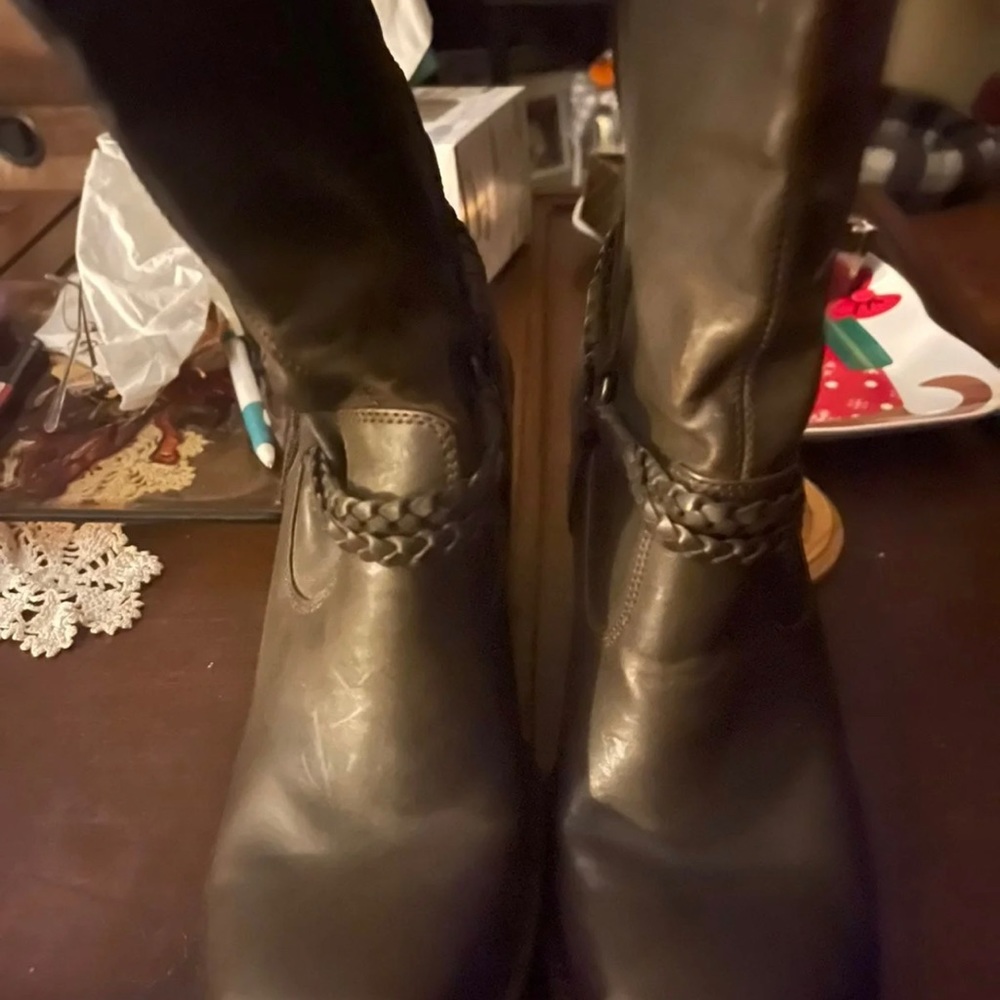 Vintage NWB 90’a Sketchers Boots size 8 New Very Cute